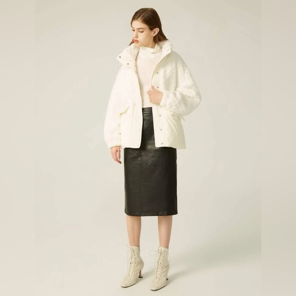 MOTF Teddy Jacket - Picture 9 of 10